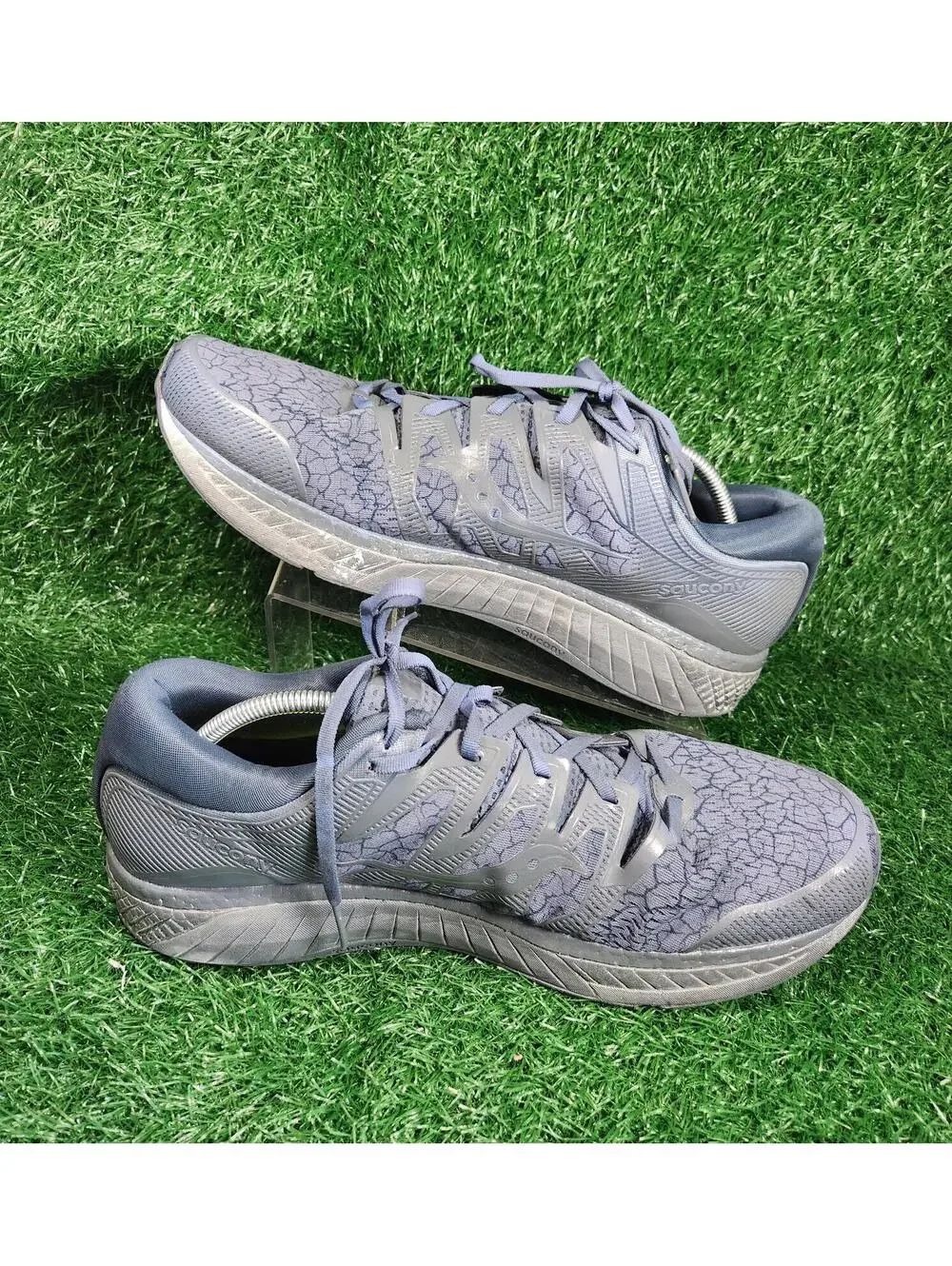 Saucony Hurricane ISO 5 Running Shoes Size 15 Mens Sneakers Training Gym Shoes